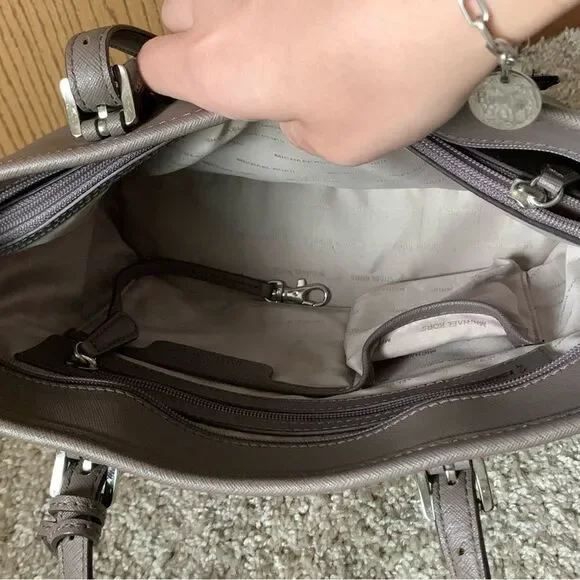 Michael Kors Jet Set Medium Purse Tote - Picture 7 of 9